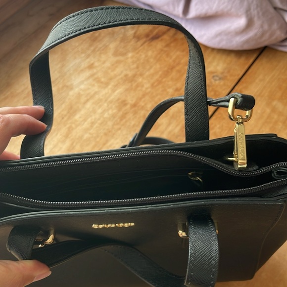 Small black bag - Picture 2 of 6